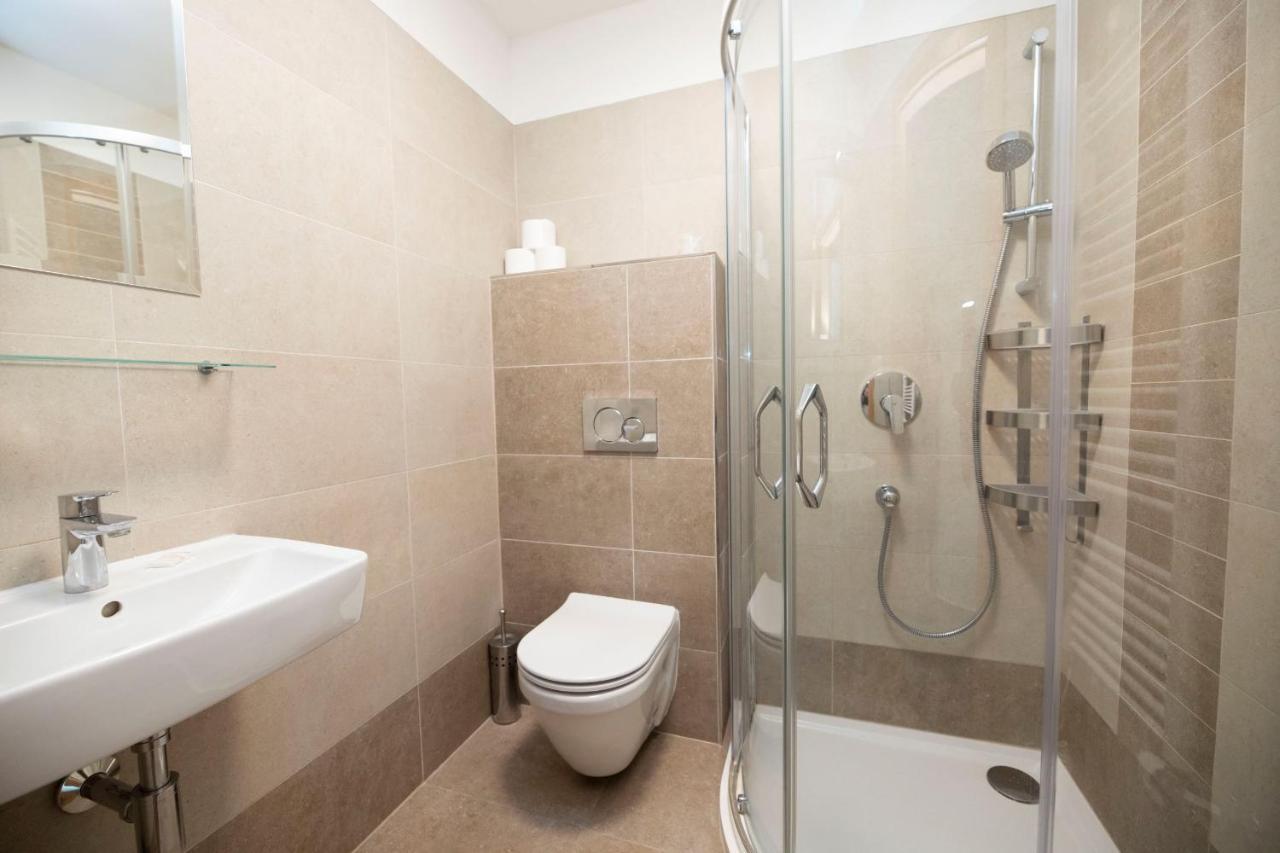 Hotel Rakovec Brno Ngoại thất bức ảnh
