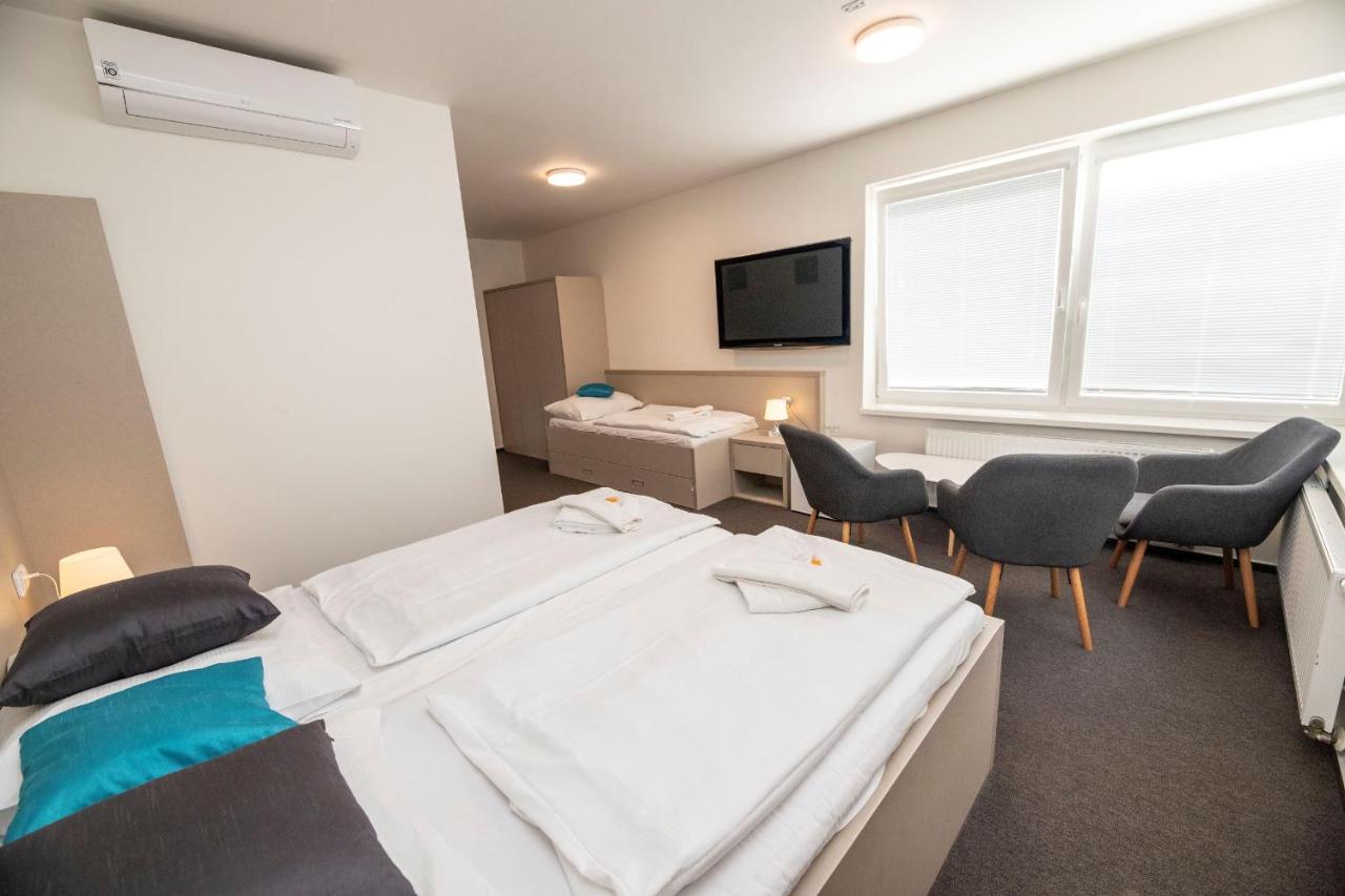 Hotel Rakovec Brno Ngoại thất bức ảnh