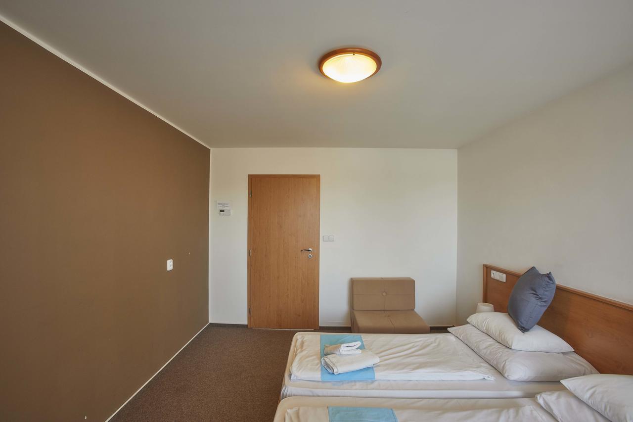 Hotel Rakovec Brno Ngoại thất bức ảnh